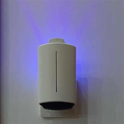 Good price Sustainable 145g UV Light Attract Mosquito Moth Gnat Catcher Applicable Area 20-50 Square Meters With Glue Pad Refill online