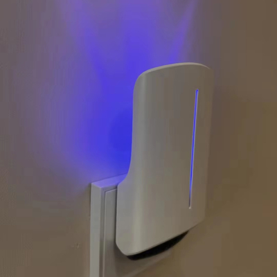 Good price Customized Design UV 365 UV 395 Plug-In Mosquito Moths Gnats Glue Catcher Flying Insect Trap for Indoor and Outdoor Areas online